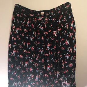 Hollister mid length skirt